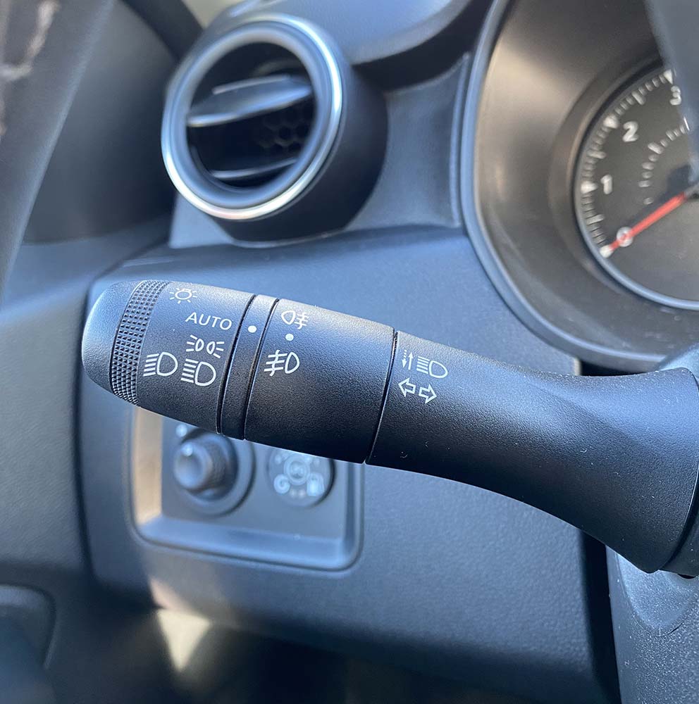 Ovladač světel v Dacii Duster II
