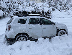 Dacia Duster ve sněhu