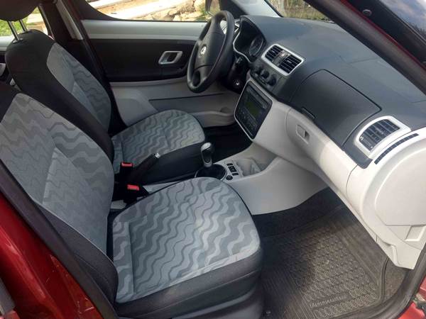 Škoda Roomster Style, šedý interiér