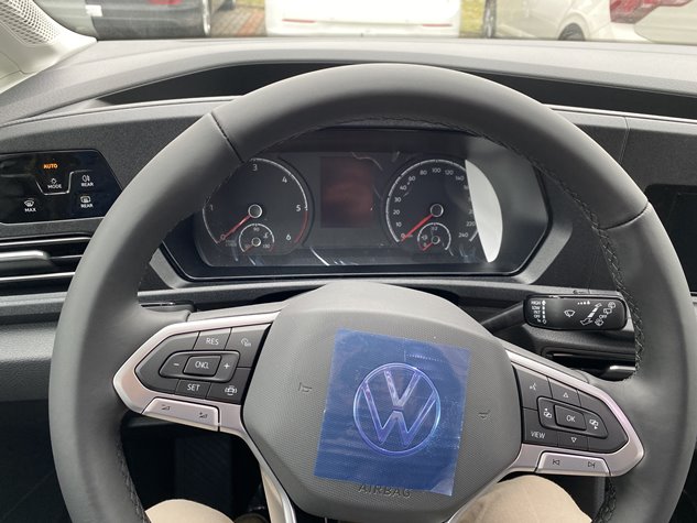 Nový VW Caddy Maxi Life 2.0 TDI 2024 zelená Golden