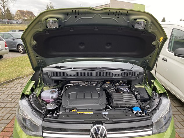 Nový VW Caddy Maxi Life 2.0 TDI 2024 zelená Golden