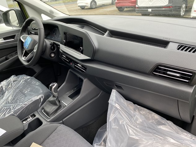 Nový VW Caddy Maxi Life 2.0 TDI 2024 zelená Golden