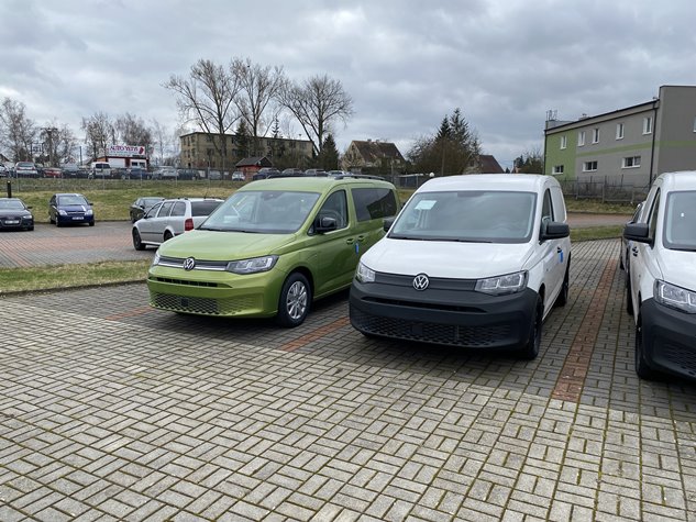 Nový VW Caddy Maxi Life 2.0 TDI 2024 zelená Golden