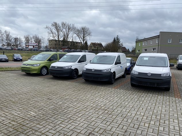 Nový VW Caddy Maxi Life 2.0 TDI 2024 zelená Golden