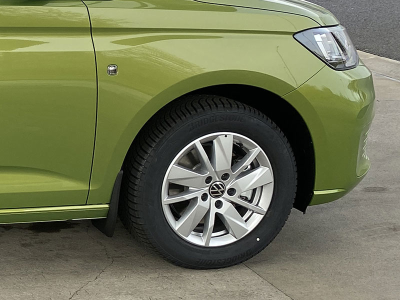 Přední zástěrky na VW Caddy 5