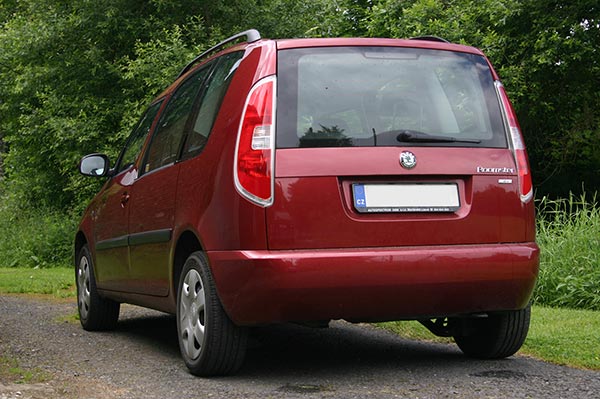 Škoda Roomster Style, červená Flamenco