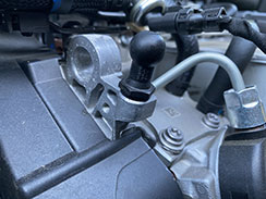 Držák krytu motoru 04L103164