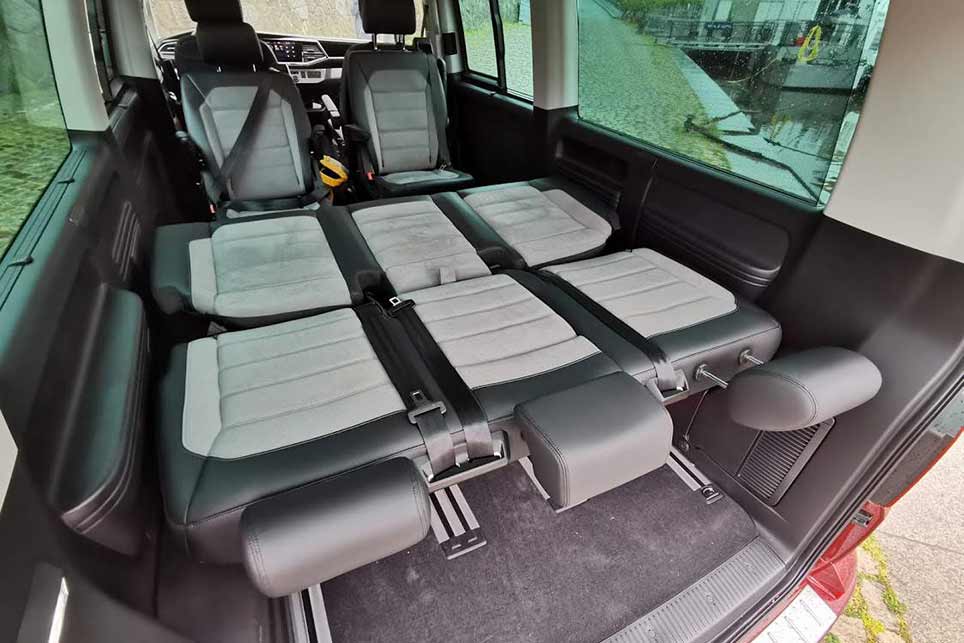 Volkswagen Multivan 6.1 - lůžková úprava